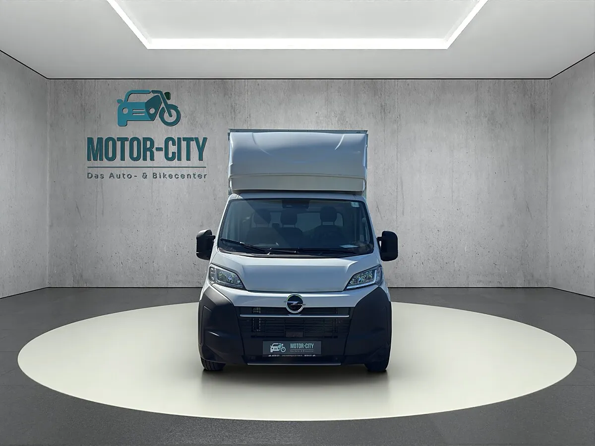 Opel Movano