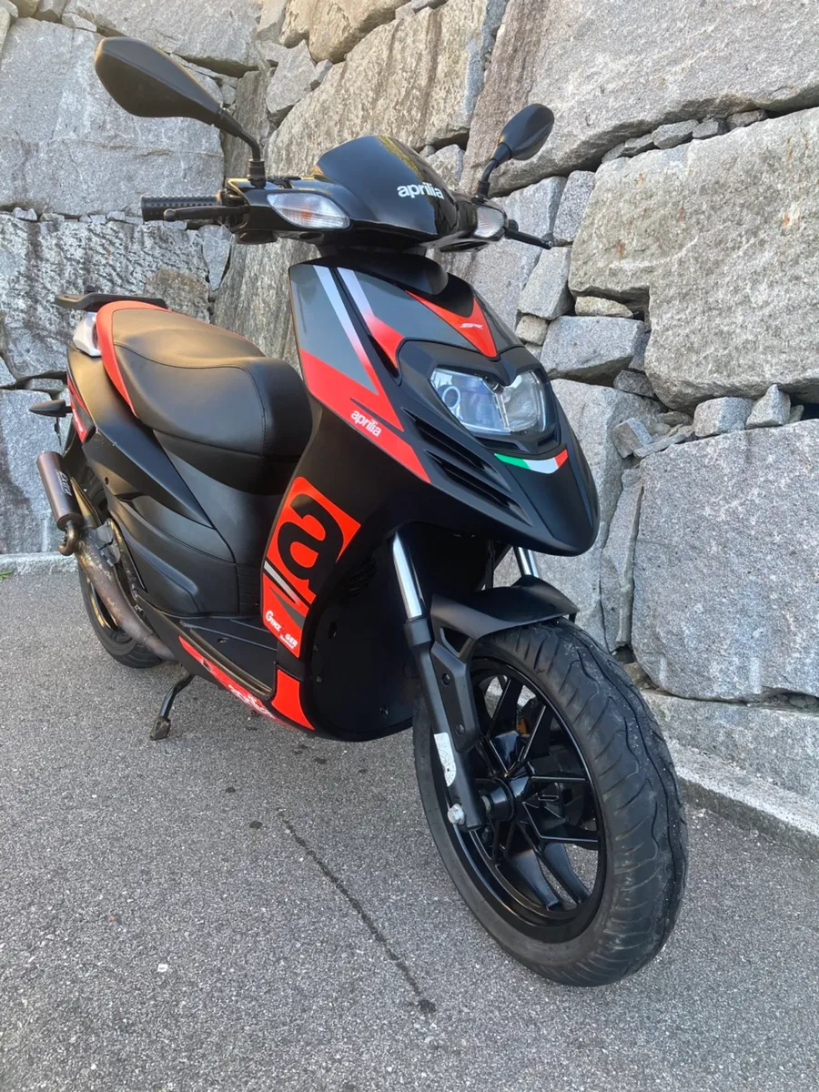 Aprilia SR