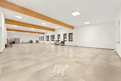 Gewerbeimmobilie mieten in Braunau am Inn – 219 m², € 2.234 – Bild 9 von 12