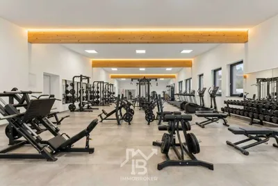 Gewerbeimmobilie mieten in Braunau am Inn – 219 m², € 2.234 – Bild 11 von 12