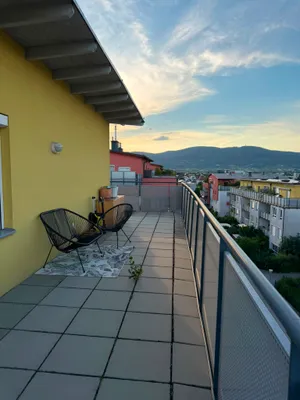4-Zimmer-Wohnung mieten in Baden – 92 m², € 1.616 – Bild 1 von 12
