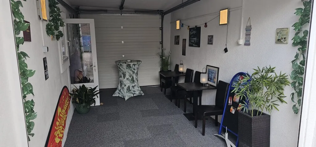 Wegen Pensionierung: Tolle Imbißstube mit Innenhof und einer ebenerdigen Wohnung in Hauptplatznähe Oberwart! - Ansicht 2