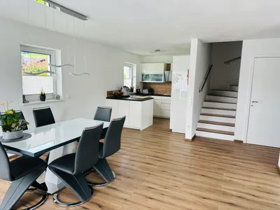 4-Zimmer-Haus mieten in Braunau am Inn – 140 m², € 2.000 – Bild 4 von 12