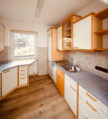 9-Zimmer-Gewerbeimmobilie mieten in Kirchdorf an der Krems – 200 m², € 2.035 – Bild 5 von 9
