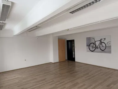 Gewerbeimmobilie mieten in Wels – 100 m² – Bild 16 von 17