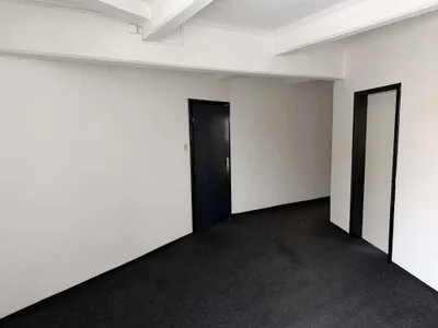 Gewerbeimmobilie mieten in Wels – 100 m² – Bild 12 von 17