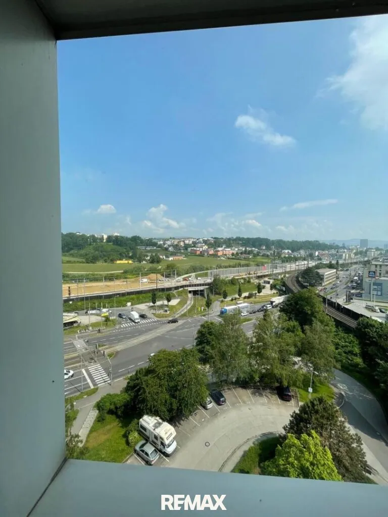 2-Zimmer-Wohnung mit Ausblick und neuer Küche - Ansicht 2
