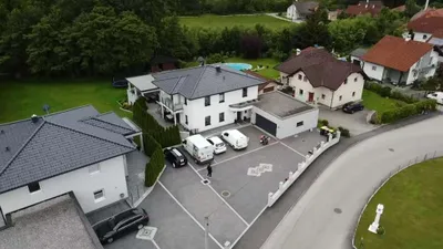 Gewerbeimmobilie kaufen in Gmunden – 264,67 m², € 930.000 – Bild 2 von 18
