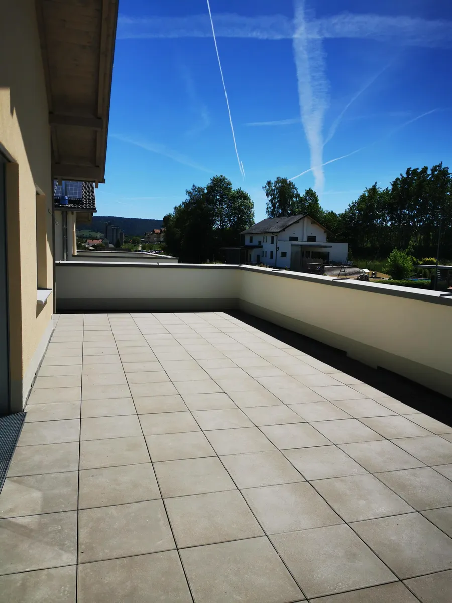 Hochwertige Terrassenwohnung in toller Wohnumgebung - Ansicht 2