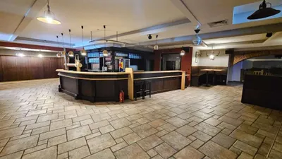 Gewerbeimmobilie mieten in Klagenfurt – 900 m², € 5.800 – Bild 2 von 13