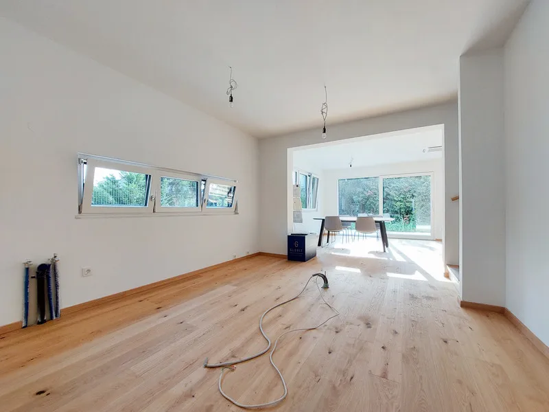 Beim Weinbaugebiet Stammersdorf: Exklusives Traumhaus mit Photovoltaik, Klimaanlage und Wärmepumpe - Ansicht 2