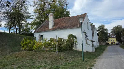 Immobilie kaufen in Gänserndorf – 285 m², € 62.000 – Bild 1 von 14