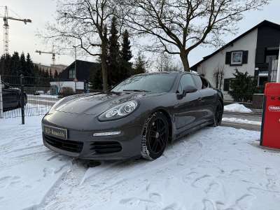Porsche Panamera 4 DSG