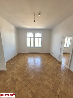 ZENTRAL GELEGENE ALTBAUWOHNUNG - UNBEFRISTET – Bild 2