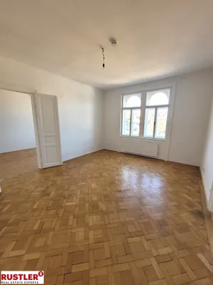 ZENTRAL GELEGENE ALTBAUWOHNUNG - UNBEFRISTET