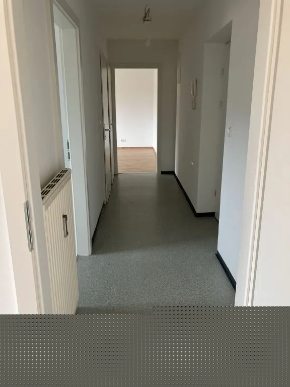 Tolle 2-Zimmer-Wohnung mit Balkon zu vermieten - geförderte Miete - 2 Zimmer - Ansicht 3