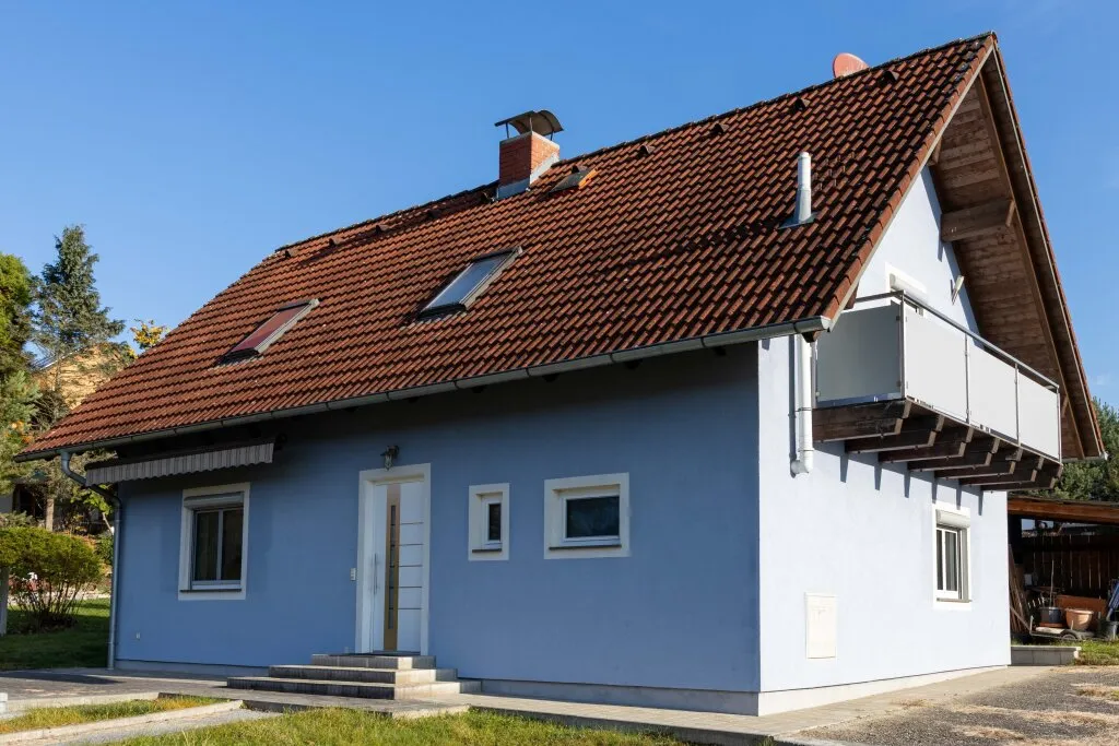 Naturnah wohnen am Fuße des Gedersbergs - Haus mit großem Grundstück - Ansicht 2