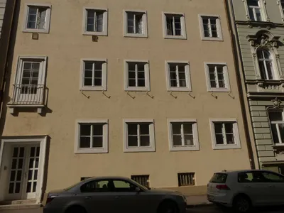 2-Zimmer-Wohnung mieten in Wiener Neustadt – 81 m², € 750