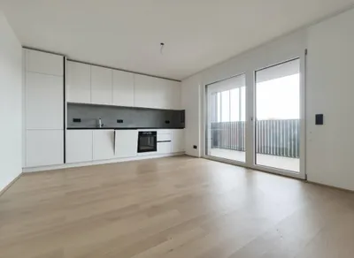 Pauschalmiete inklusive Warmwasser, Heizung & Kühlung - Moderne 2-Zimmer-Wohnung mit großzügigem Balkon und stilvoller Ausstattung – Bild 3
