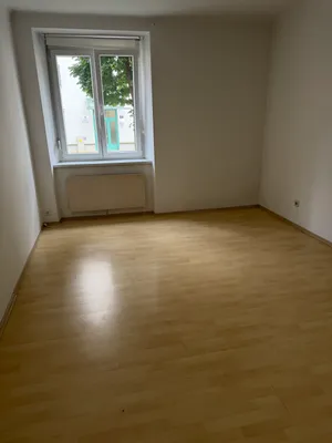 1-Zimmer-Wohnung mieten in Klagenfurt – 42 m², € 440 – Bild 2 von 7