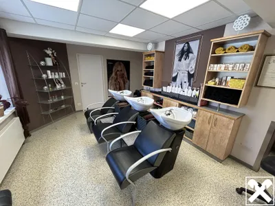 2-Zimmer-Gewerbeimmobilie mieten in Linz Land – 84 m², € 1.249 – Bild 2 von 4