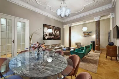Stilvolles Altbau-Apartment in exklusiver Lage beim Schloss Belvedere – Bild 2