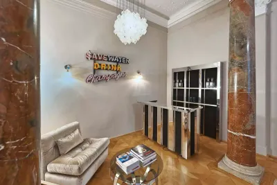 Stilvolles Altbau-Apartment in exklusiver Lage beim Schloss Belvedere – Bild 3