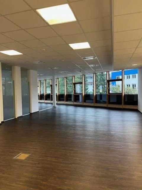 Hochwertige Bürofläche ca. 182 m² im Innpark Kufstein zu vermieten - Bild 2