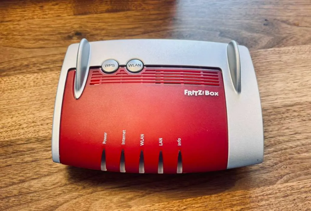 Fritz! Box 4020, € 20,- (4400 Steyr) - willhaben