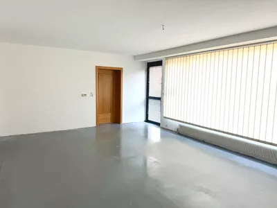 6-Zimmer-Gewerbeimmobilie mieten in Wels – 140 m², € 2.900 – Bild 2 von 25