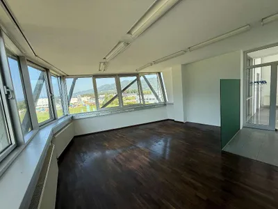Gewerbeimmobilie mieten in Völkermarkt – 101 m², € 1.207 – Bild 2 von 9