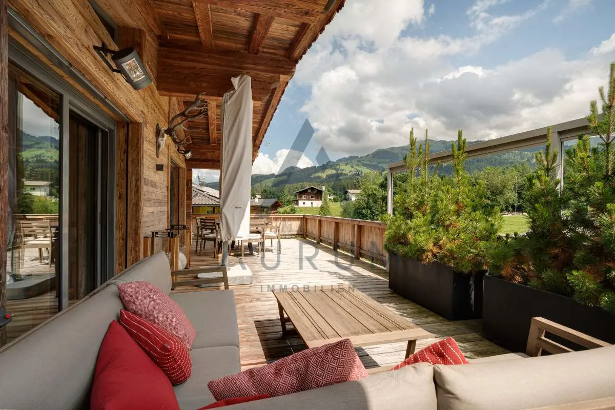 Möblierte Dachgeschoss-Maisonette in Toplage mit Pool - Ansicht 3