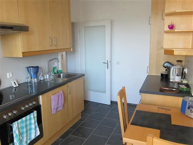 Helle 3-Zimmer-Wohnung mit Loggia im beliebten Stockhofviertel - ab August 2026 zu vermieten – pohled 2