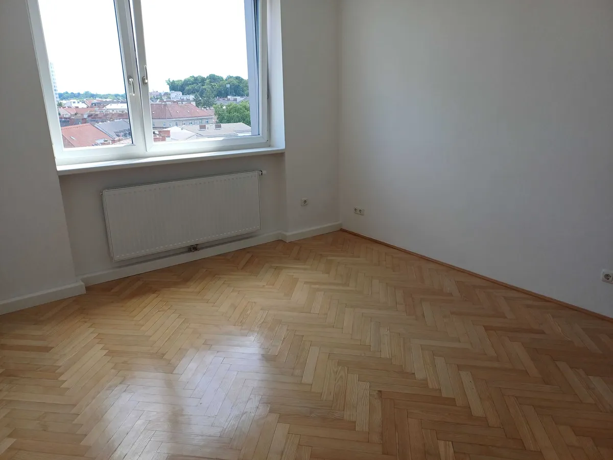 Helle 3-Zimmer-Wohnung mit Loggia im beliebten Stockhofviertel - ab August 2026 zu vermieten – pohled 3