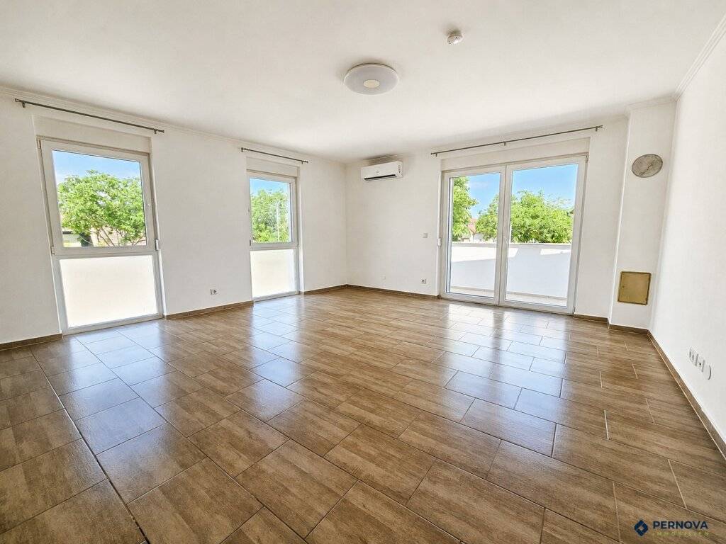 Moderne 3-Zimmer-Neubauwohnung mit Balkon & Seenähe - Wohnen nahe dem Neufelder See - Ansicht 2