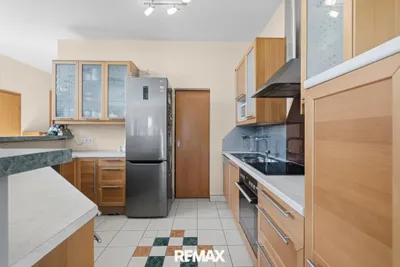 7-Zimmer-Haus kaufen in Baden – 255 m², € 1.195.000 – Bild 10 von 35