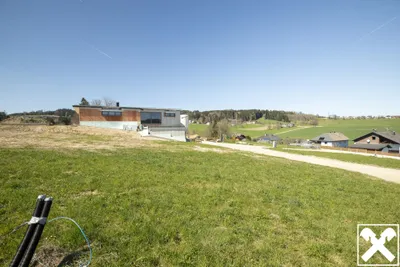 Grundstück kaufen in Vöcklabruck – 679 m², € 84.875 – Bild 2 von 4