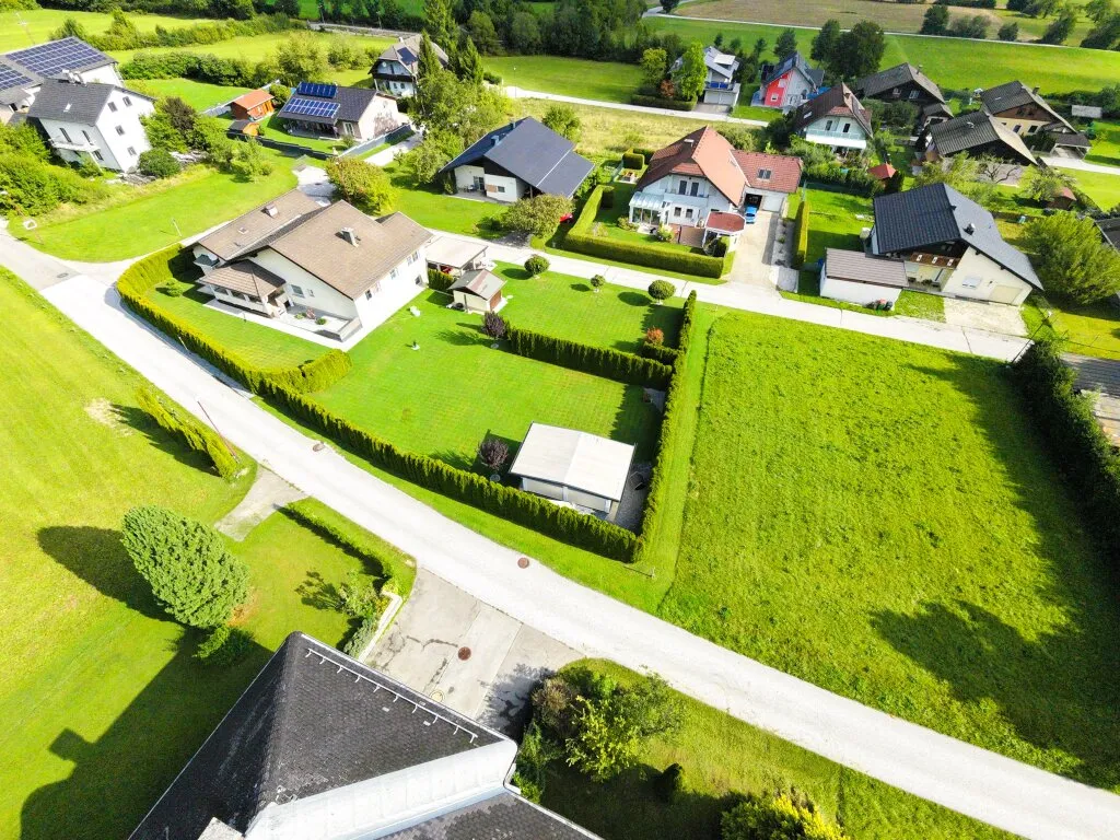 Baugrundstück in Ladinach bei Ferlach - 918 m² mit Grillhaus & Hütte - Ansicht 3