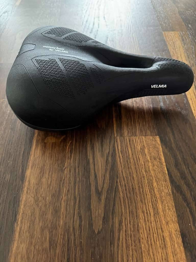 Velma Fahrradsattel Sattel Memory Foam gefedert,  40,- (8904 Ardning) -  willhaben