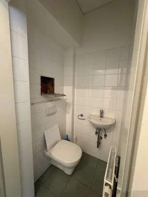 2-Zimmer-Gewerbeimmobilie mieten in Wien – 64 m², € 425 – Bild 19 von 27