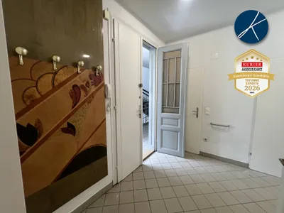 UNBEFRISTET: 2-Zi-Wohnung plus Einbauküche, U-Bahn-Nähe & Stadt- und Grünblick! – Bild 2