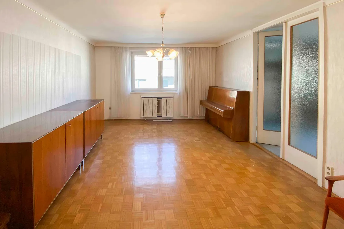 Wohnen am Schloss Belvedere: 3 Zimmer Wohnung mit Balkon in Top Lage – pohled 2