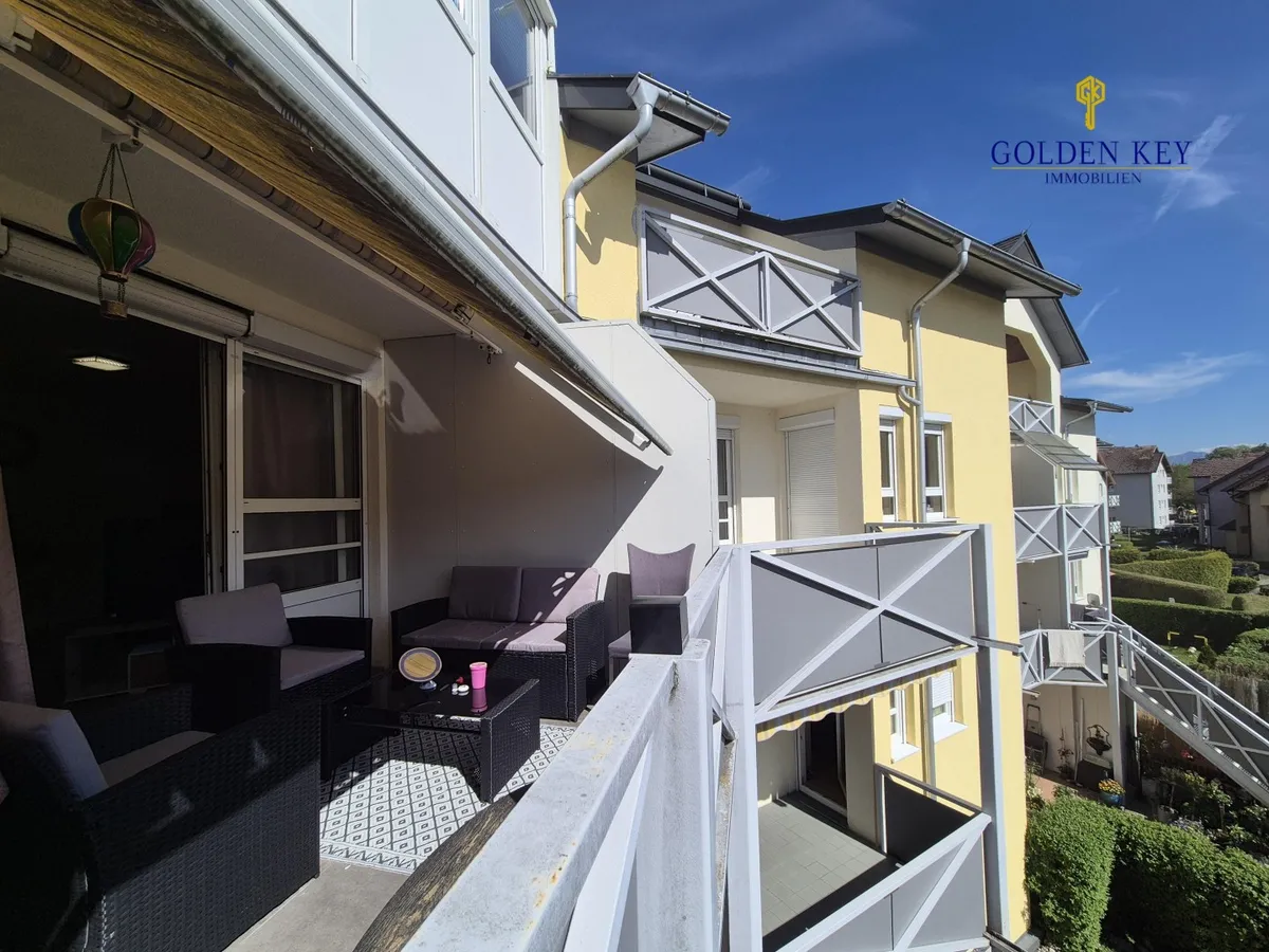 Attraktive 3-4‑Zimmer‑Eigentumswohnung mit zwei Loggien inkl. TG‑Stellplatz – pohled 2