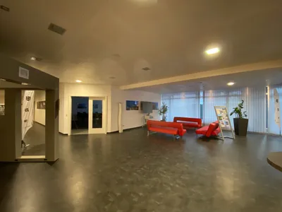 Gewerbeimmobilie mieten in Zell am See – 310 m², € 4.320