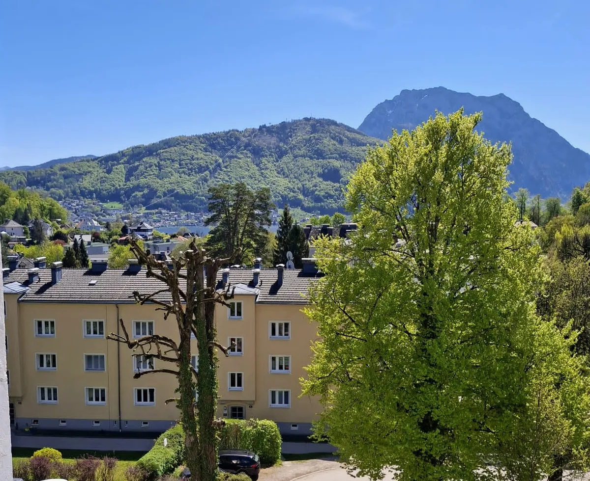 PROVISIONSFREI! Renovierte 3-Zimmer Eigentumswohnung mit Gebirgs- & Seeblick - Ansicht 2