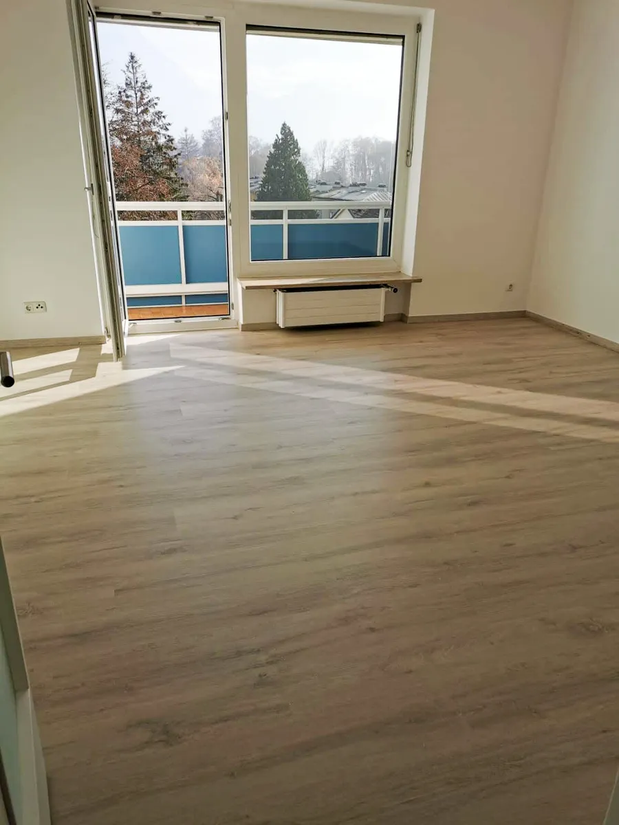 PROVISIONSFREI! Renovierte 3-Zimmer Eigentumswohnung mit Gebirgs- & Seeblick - Ansicht 3