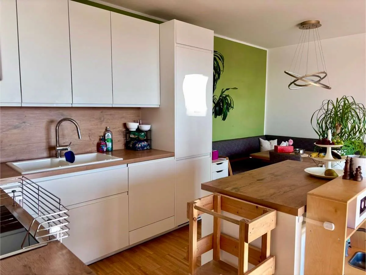 PRIVAT! Wohnung mit Weitblick - Ansicht 2