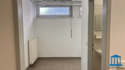 26-Zimmer-Gewerbeimmobilie mieten in Wiener Neustadt – 1 240 m², € 11.977 – Bild 11 von 78