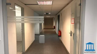 26-Zimmer-Gewerbeimmobilie mieten in Wiener Neustadt – 1 240 m², € 11.977 – Bild 10 von 78