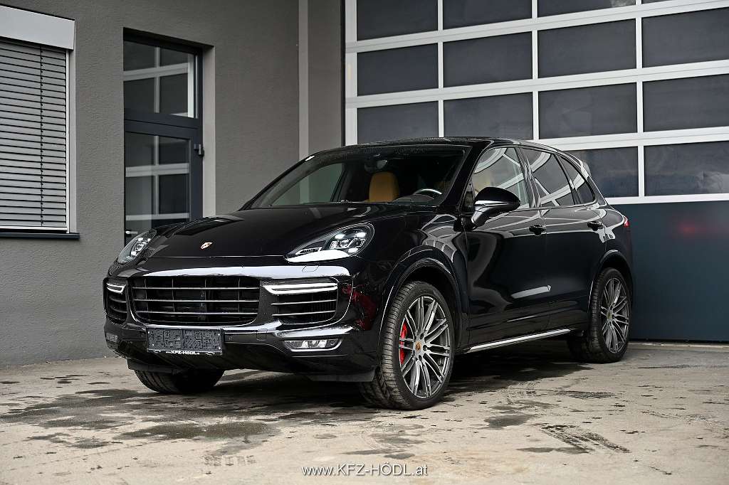 Porsche Cayenne 4.8 Turbo EXP € 52.980,- SUV / Geländewagen